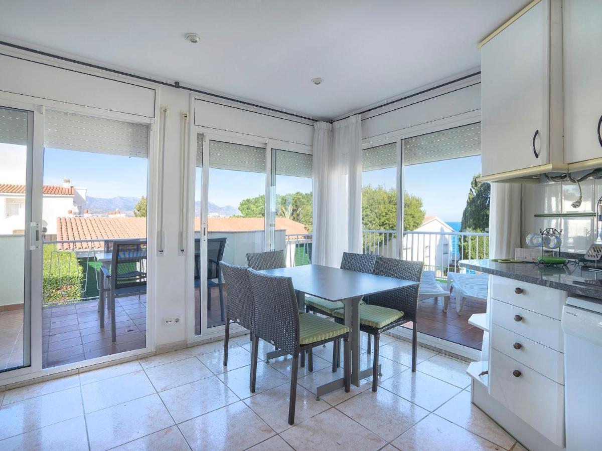 Apartment Palmiers I-11 By Interhome Llança Dış mekan fotoğraf